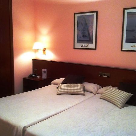 Hotel La Seu La Seu d'Urgell Room photo